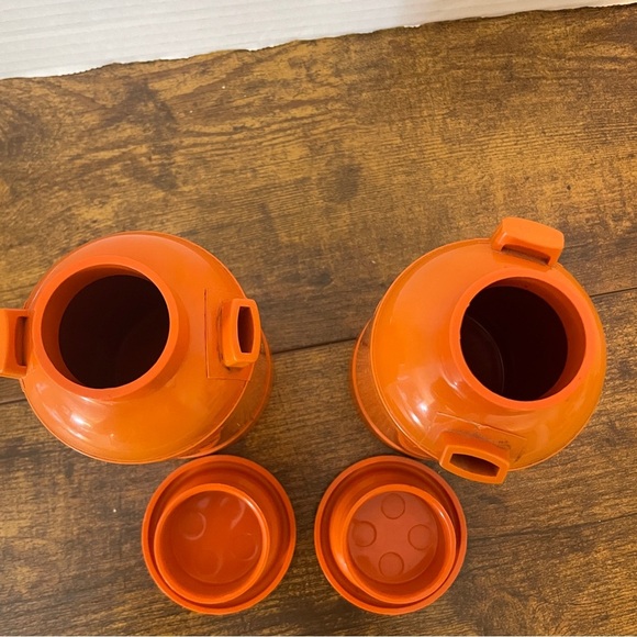 Vintage 70s DM Plastics Orange Creamer & Sugar Milk Can Containers Floral Design - Picture 4 of 6